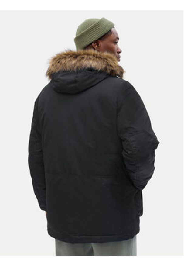 GAP - Gap Kurtka zimowa 726377-01 Czarny Regular Fit. Kolor: czarny. Materiał: syntetyk. Sezon: zima