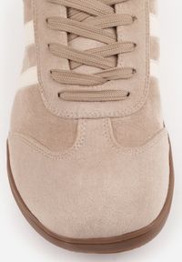 Born2be - Ciemnobeżowe Sneakersy Casual w Typie Barefoot z Imitacji Zamszu Makka. Okazja: na co dzień. Zapięcie: sznurówki. Kolor: beżowy. Materiał: zamsz #2