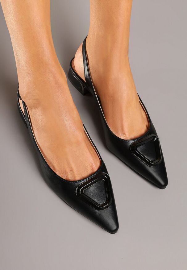 Renee - Czarne Sandały Vices Typu Slingback na Niskim Obcasie ze Skórzaną Wkładką Geometryczną Ozdobą Lilienia. Zapięcie: sprzączka. Kolor: czarny. Materiał: skóra. Wzór: aplikacja, geometria. Obcas: na obcasie. Styl: elegancki. Wysokość obcasa: niski