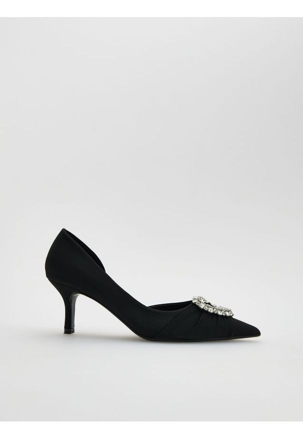 Reserved - Czółenka z aplikacją - czarny. Kolor: czarny. Materiał: materiał. Wzór: aplikacja