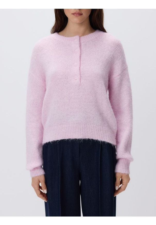 Reserved - Sweter z domieszką wełny - pastelowy róż. Kolor: różowy. Materiał: wełna
