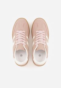 Renee - Różowe Sneakersy Typu Tenisówki Ozdobione Paskami po Bokach Fefia. Okazja: na co dzień. Zapięcie: pasek. Kolor: różowy. Materiał: jeans. Wzór: aplikacja. Sezon: wiosna #4