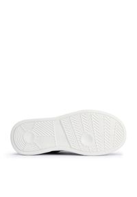 Wittchen - Damskie sneakersy skórzane na lekkiej platformie czarno-białe. Okazja: na co dzień. Kolor: biały, wielokolorowy, czarny. Materiał: skóra. Sezon: lato. Obcas: na platformie #8