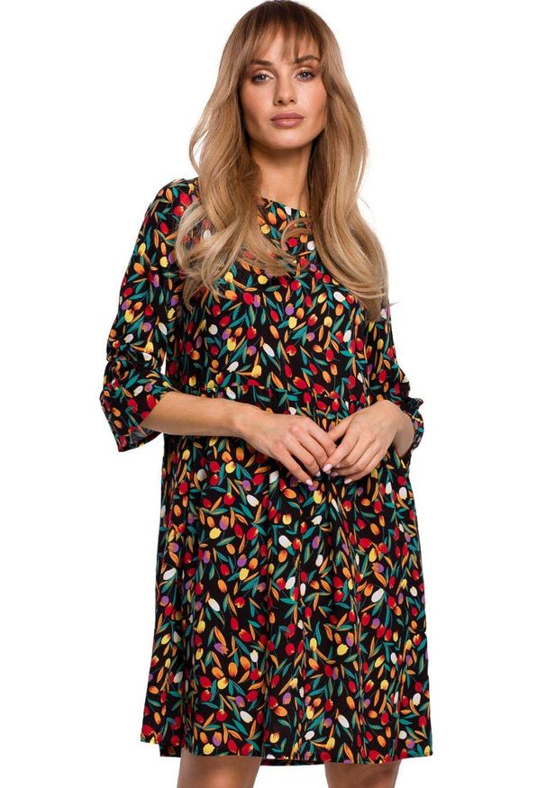 MOE - Rozkloszowana krótka sukienka oversize na lato. Materiał: tkanina. Sezon: lato. Typ sukienki: oversize. Styl: klasyczny. Długość: mini