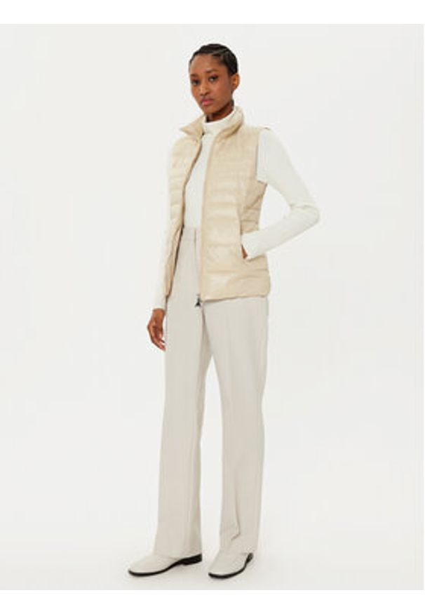 Patrizia Pepe Bezrękawnik 8O0172/A503-B814 Beżowy Regular Fit. Kolor: beżowy. Materiał: syntetyk. Długość rękawa: bez rękawów