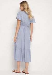 Born2be - Niebieska Bawełniana Sukienka o Rozkloszowanym Kroju z Wiązaniem w Talii Folarina. Okazja: na co dzień, na spacer. Typ kołnierza: dekolt w serek. Kolor: niebieski. Materiał: bawełna. Długość rękawa: krótki rękaw. Typ sukienki: rozkloszowane. Styl: casual, elegancki #2