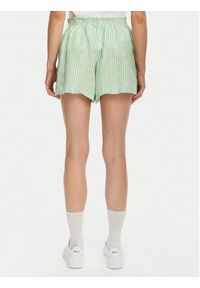 Lacoste Szorty materiałowe FF0226 Zielony Relaxed Fit. Kolor: zielony. Materiał: len