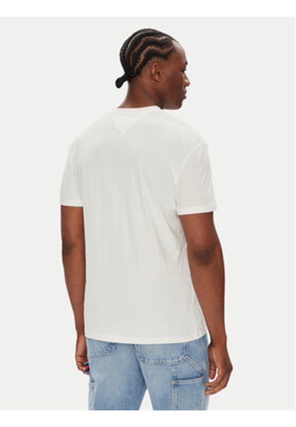 Tommy Jeans T-Shirt Flag Linear DM0DM21911 Biały Regular Fit. Kolor: biały. Materiał: bawełna
