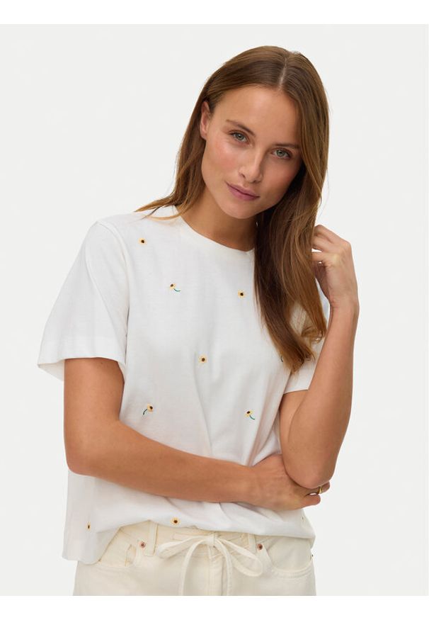 Vero Moda T-Shirt Sola 10341979 Biały Regular Fit. Kolor: biały. Materiał: bawełna