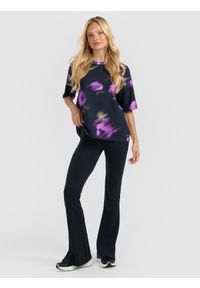4f - 4F T-shirt oversize z nadrukiem damski - czarna L. Okazja: na co dzień. Kolor: czarny. Materiał: materiał. Wzór: nadruk. Styl: casual