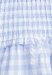 Renee - Jasnoniebieska Sukienka w Stylu Boho z Bawełną w Kratę i Marszczoną Górą Diomereia. Okazja: na co dzień. Kolor: niebieski. Materiał: bawełna. Sezon: lato. Styl: boho #6