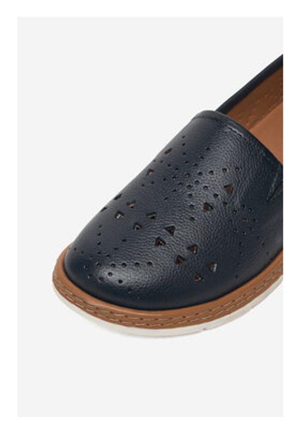 Lasocki Półbuty CEO-WI23-LYLA-02 Granatowy. Kolor: niebieski. Materiał: skóra