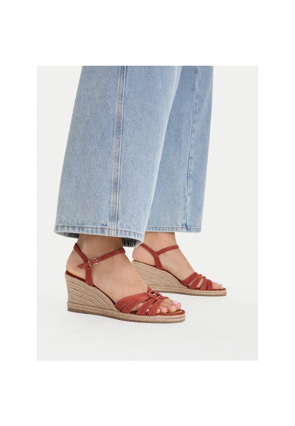 Espadryle Tamaris. Kolor: brązowy