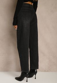 Renee - Czarne Jeansy Mom Fit High Waist z Dodatkiem Wiskozy Aclonea. Stan: podwyższony. Kolor: czarny. Długość: krótkie. Styl: klasyczny, elegancki #3