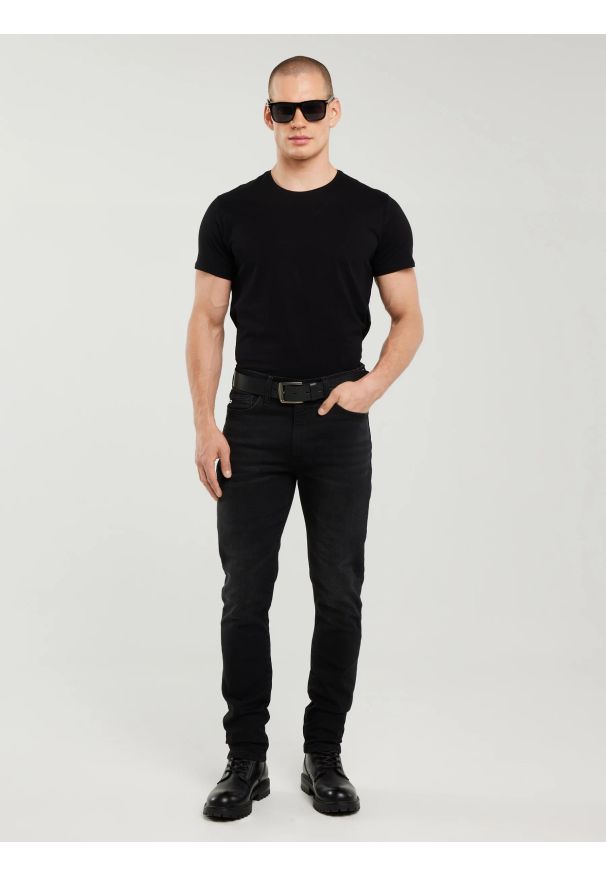 Big-Star - Jeansy męskie czarne Terry Carrot 956. Stan: obniżony. Kolor: czarny. Wzór: jednolity