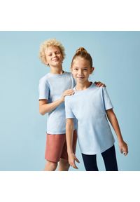DOMYOS - Koszulka z krótkim rękawem dziecięca Domyos. Kolor: niebieski. Materiał: tkanina, bawełna, prążkowany, materiał. Długość rękawa: krótki rękaw. Długość: krótkie