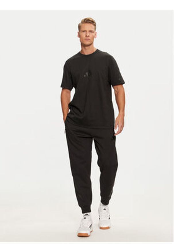 Adidas - adidas Spodnie dresowe Z.N.E. JD9599 Czarny Regular Fit. Kolor: czarny. Materiał: bawełna, syntetyk