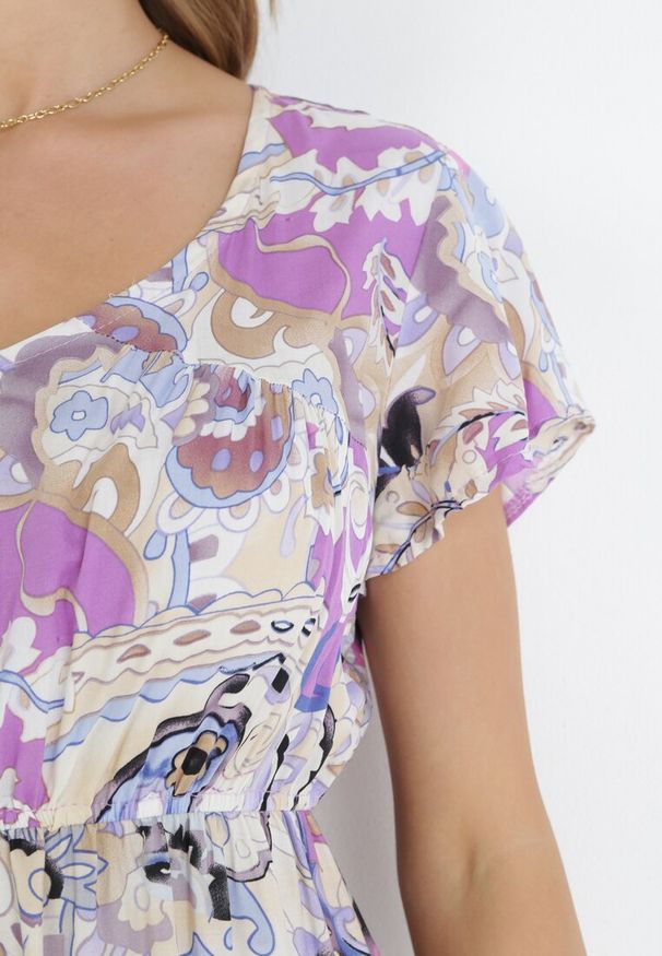 Born2be - Fioletowa Wiskozowa Sukienka Midi z Gumką w Pasie i Falbankami Yele. Typ kołnierza: kołnierz z falbankami. Kolor: fioletowy. Materiał: wiskoza. Długość rękawa: krótki rękaw. Wzór: aplikacja. Sezon: wiosna, lato. Długość: midi