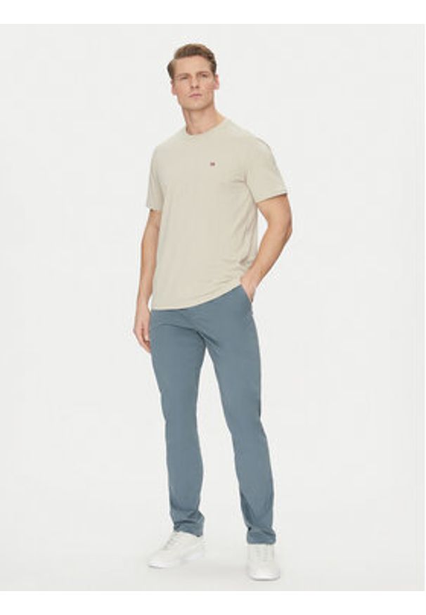 Napapijri Chinosy M-Puyo NP0A4H98 Zielony Slim Fit. Kolor: zielony. Materiał: bawełna