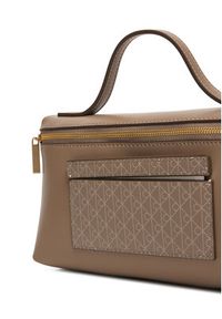 Calvin Klein Kosmetyczka Emblem Aop Beauty Case Giftset LV04F1102G Brązowy. Kolor: brązowy. Materiał: skóra #3