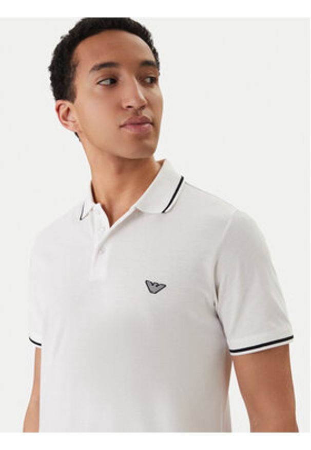 Emporio Armani Polo EM001380 AF20424 U0002 Biały Regular Fit. Typ kołnierza: polo. Kolor: biały. Materiał: bawełna