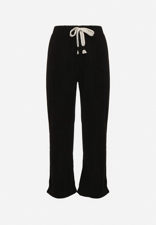 Born2be - Czarne Szerokie Prążkowane Spodnie Dresowe z Wysokim Stanem Irimonia. Okazja: na co dzień. Stan: podwyższony. Kolor: czarny. Materiał: prążkowany, dresówka. Styl: casual, elegancki