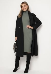 Born2be - Ciemnozielona Sukienka Prążkowana o Dopasowanym Kroju z Golfem Kaszmirem Bawełną i Wełną Vaithessa. Okazja: na co dzień. Typ kołnierza: golf. Kolor: zielony. Materiał: wełna, bawełna, prążkowany, kaszmir. Długość rękawa: długi rękaw. Styl: casual, elegancki #2