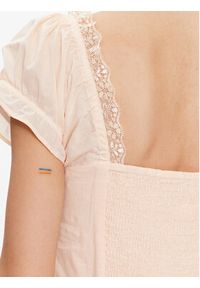 BDG Urban Outfitters Kombinezon BDG LILLY LACE PLAYSUIT 76465715 Écru V-Neck Fit. Materiał: wiskoza #2