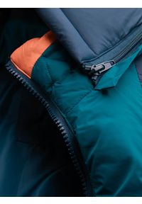 Ombre Clothing - Sportowa kolorowa kurtka męska w stylu retro – granatowo-pomarańczowa V3. Typ kołnierza: kołnierzyk stójkowy. Kolor: pomarańczowy. Materiał: guma, syntetyk, poliester, materiał. Wzór: kolorowy. Styl: retro, sportowy #3
