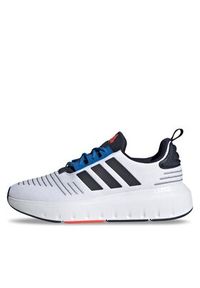 Adidas - adidas Sneakersy Swift Run IE9993 Biały. Kolor: biały. Materiał: materiał. Sport: bieganie