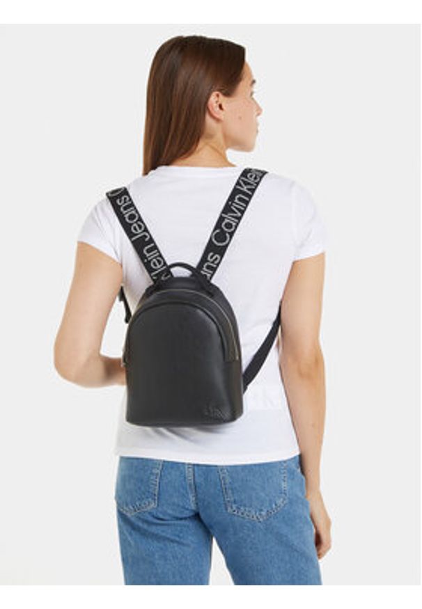 Calvin Klein Jeans Plecak Ultralight Micro Bacpack25 Pu K60K611942 Czarny. Kolor: czarny. Materiał: skóra