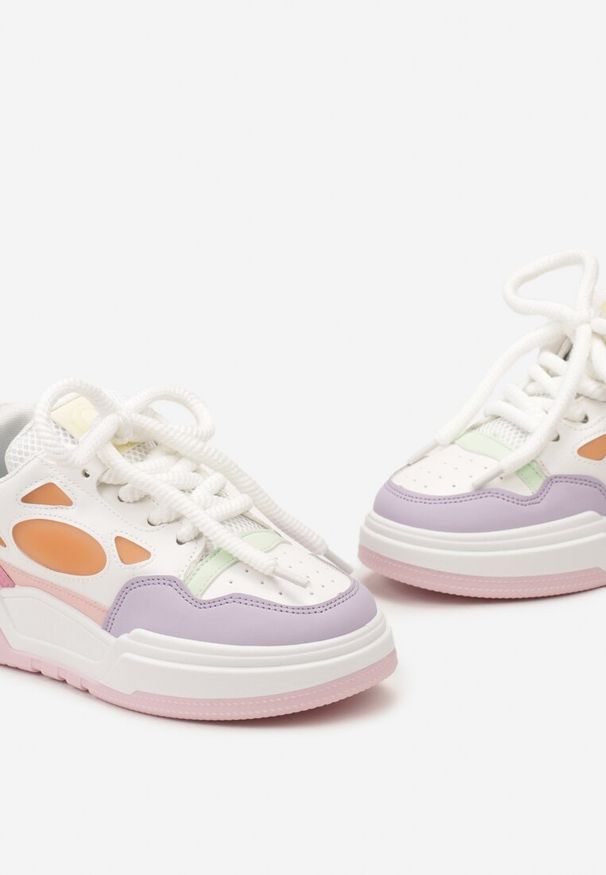 Born2be - Biało-Fioletowe Sneakersy na Grubej Podeszwie z Ozdobnym Sznurowaniem Aqulli. Kolor: biały. Materiał: jeans. Obcas: na platformie