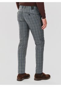 Pako Lorente - PAKO LORENTE – Szare spodnie męskie w niebieską kratę. Okazja: na co dzień. Kolor: szary, niebieski, wielokolorowy. Materiał: poliester, wiskoza. Styl: casual #7