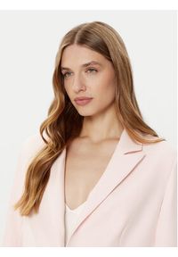 Guess Marynarka W5RN46 WFWX2 Różowy Regular Fit. Kolor: różowy. Materiał: syntetyk #5