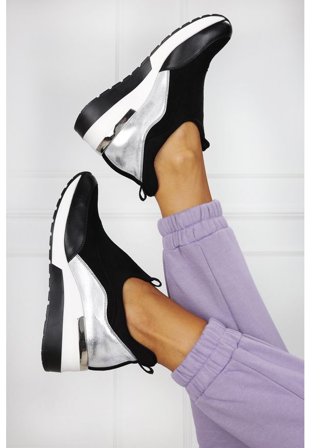 Aga - Czarne półbuty aga sneakersy na koturnie polska skóra 06937/39/19/650/015. Kolor: czarny. Materiał: skóra. Obcas: na koturnie