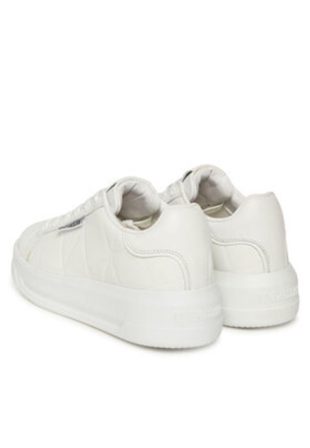 Love Moschino - LOVE MOSCHINO Sneakersy JA15335G0NIEC10A Biały. Kolor: biały. Materiał: skóra