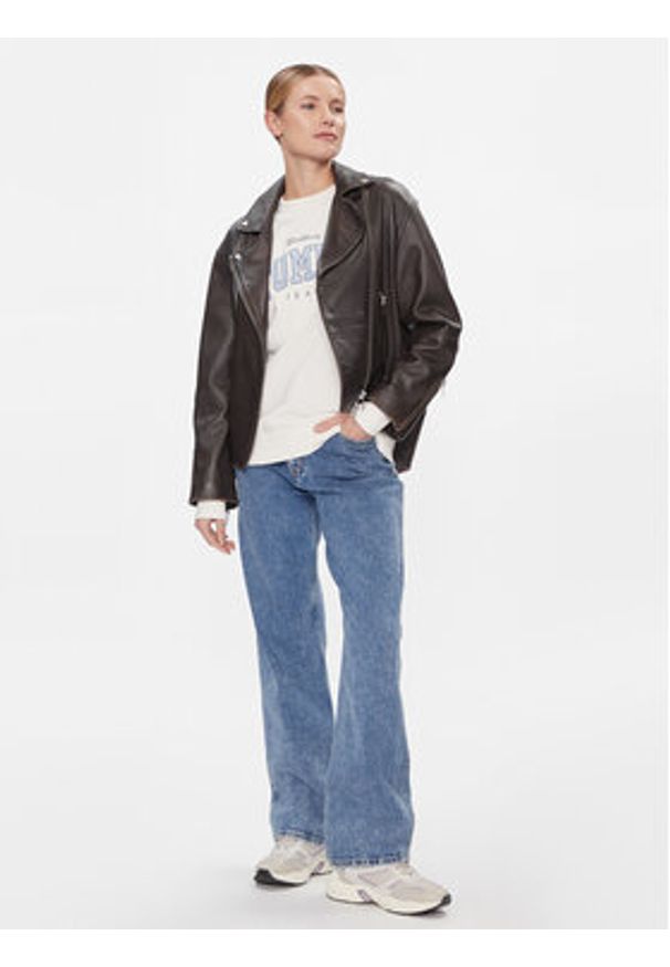 Tommy Jeans Bluza Tjw Rlx Varsity Luxe Crew DW0DW17339 Biały Regular Fit. Kolor: biały. Materiał: bawełna