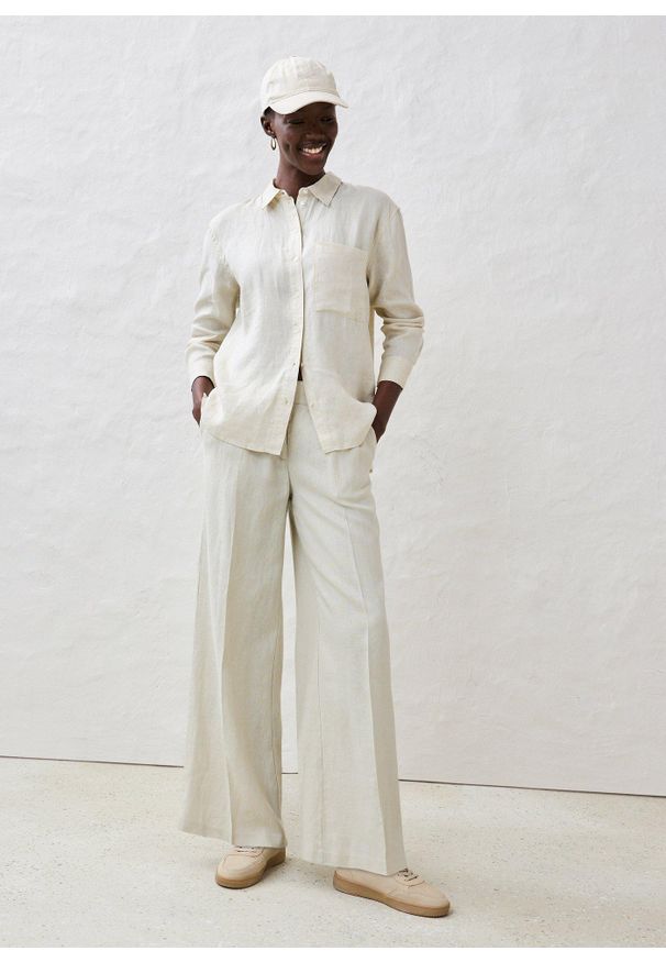 bonprix - Spodnie z zakładkami, z czystego lnu. Kolor: beżowy. Materiał: len. Sezon: lato. Styl: elegancki