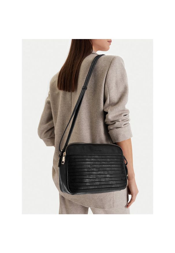 Torebka Lasocki. Kolor: czarny