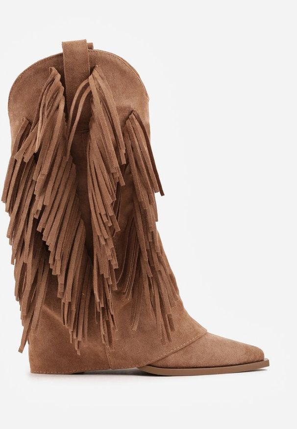 Renee - Jasnobrązowe Botki Kowbojki na Słupku Ozdobione Frędzlami i Wywiniętą Cholewką Aedime. Okazja: na co dzień. Kolor: brązowy. Szerokość cholewki: normalna. Wzór: aplikacja. Obcas: na słupku. Styl: casual
