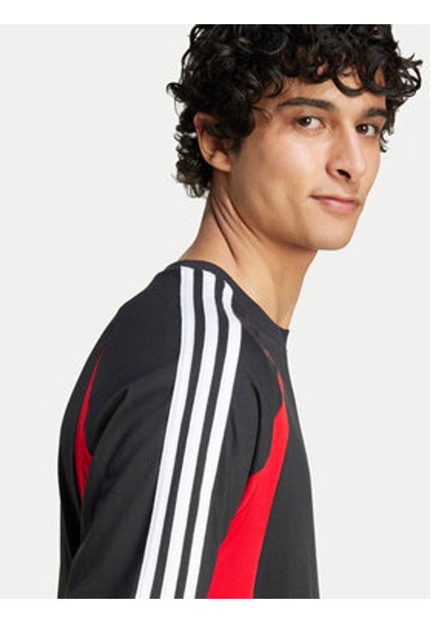 Adidas - adidas T-Shirt Archive IX9648 Czarny Regular Fit. Kolor: czarny. Materiał: bawełna