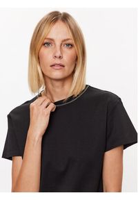 Fabiana Filippi T-Shirt JED273W126 Czarny Regular Fit. Kolor: czarny. Materiał: bawełna #5