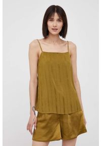 Sisley szorty damskie kolor zielony gładkie high waist. Stan: podwyższony. Kolor: zielony. Materiał: tkanina. Wzór: gładki #3