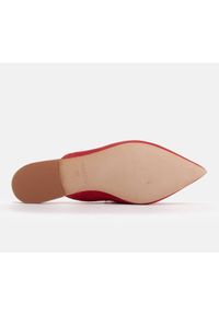 Marco Shoes Klapki z ozdobnymi frędzlami czerwone. Kolor: czerwony #2