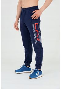 EA7 Emporio Armani - EA7 Męskie długie granatowe spodnie dresowe, Rozmiar M. Kolor: niebieski. Materiał: dresówka, bawełna #4