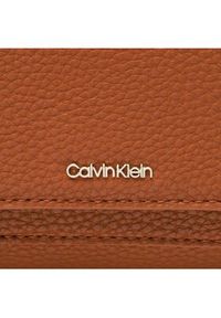 Calvin Klein Torebka Ck Must Plus Crossbody K60K610619 Brązowy. Kolor: brązowy. Materiał: skórzane #4