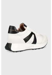 Alexander Smith sneakersy piccadilly kolor biały. Nosek buta: okrągły. Zapięcie: sznurówki. Kolor: biały. Materiał: guma. Obcas: na platformie