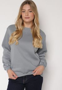 Born2be - Szara Bluza z Bawełną Ozdobiona Przeszyciami Fezoria. Okazja: na co dzień. Kolor: szary. Materiał: bawełna. Wzór: aplikacja. Styl: casual, klasyczny #2