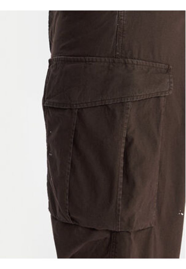 G-Star RAW - G-Star Raw Spodnie materiałowe MA1 Cargo D26945-D388 Brązowy Regular Fit. Kolor: brązowy. Materiał: bawełna
