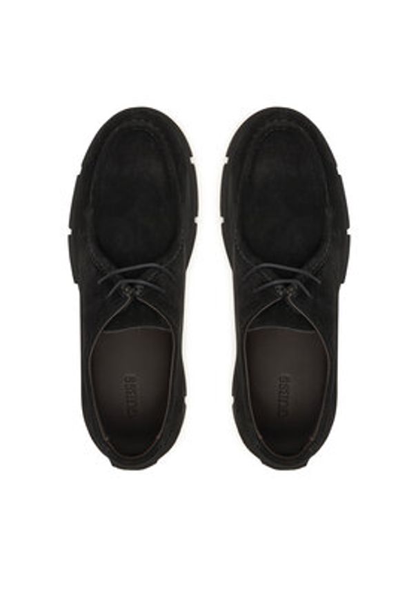 Guess Półbuty FMFFIO SUE13 Czarny. Kolor: czarny. Materiał: zamsz, skóra